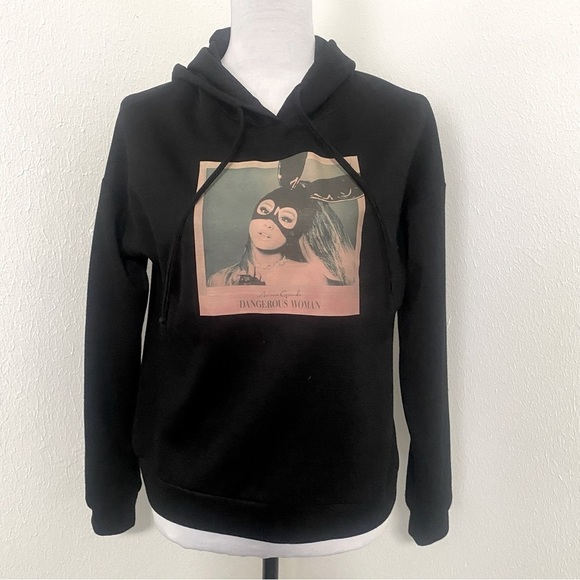 Ariana Grande Dangerous Woman Tour Black Hoodie Small Simply Styled By Sears - Picture 1 of 8